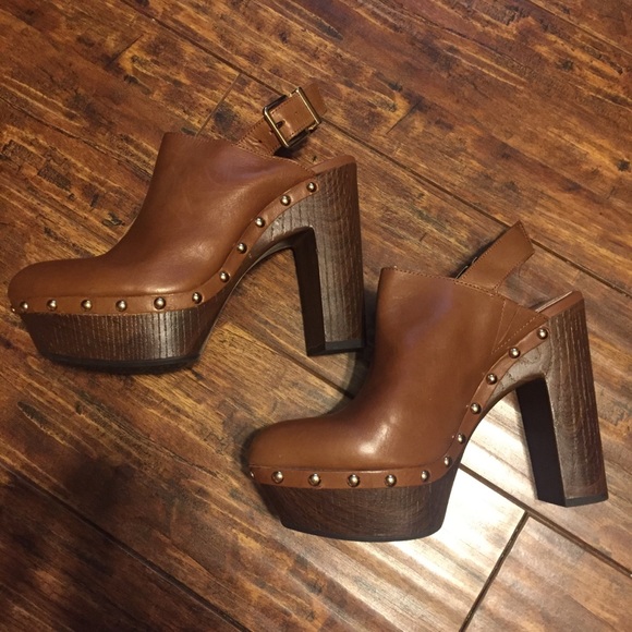 📍SOLD📍Gianni Bini Time-Warp Heels - Picture 2 of 8